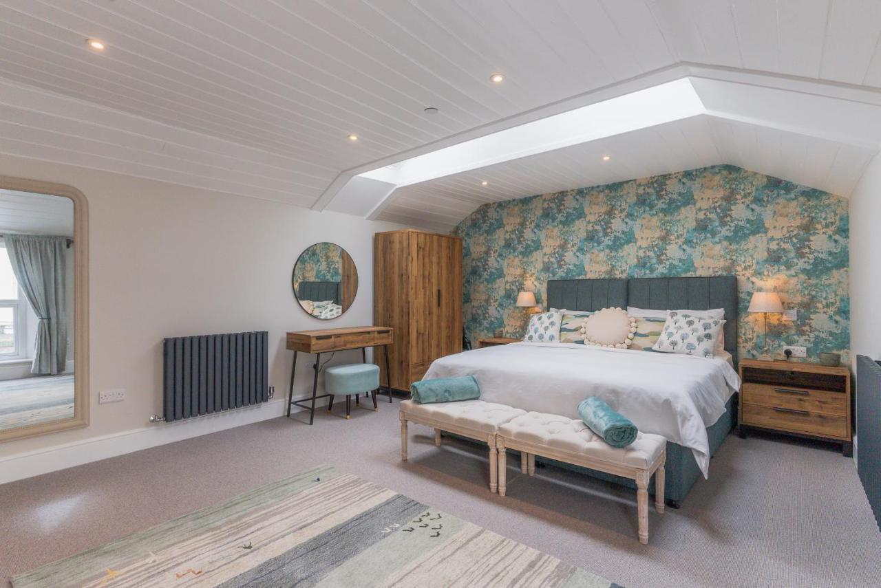 Carrick Rooms Port Saint Mary ภายนอก รูปภาพ